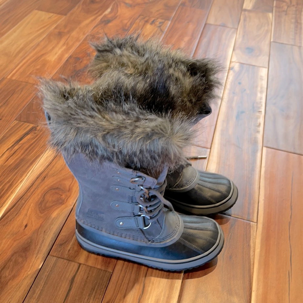Women’s sorel boots